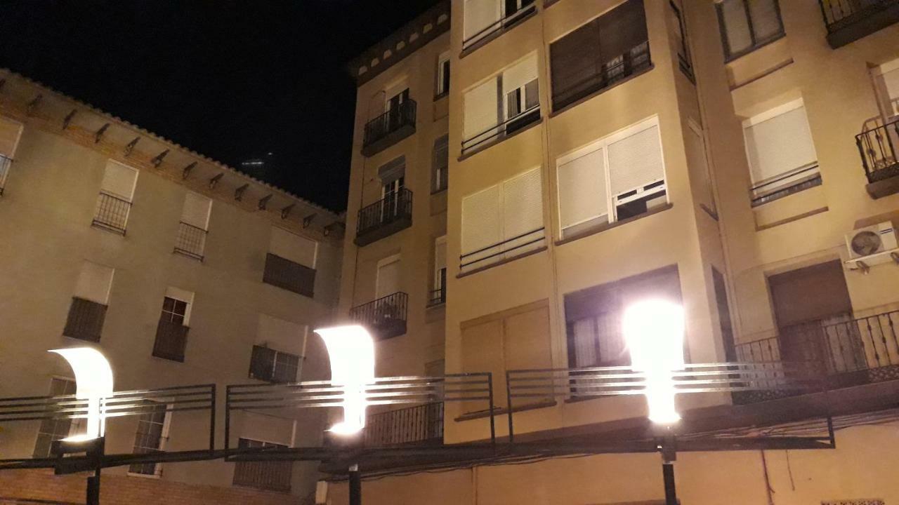 Apartamento Manuela Sancho Apartment Zaragoza Exterior foto